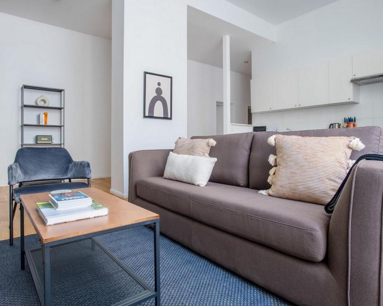 4bdr Lovely Close To Everything Appartement *